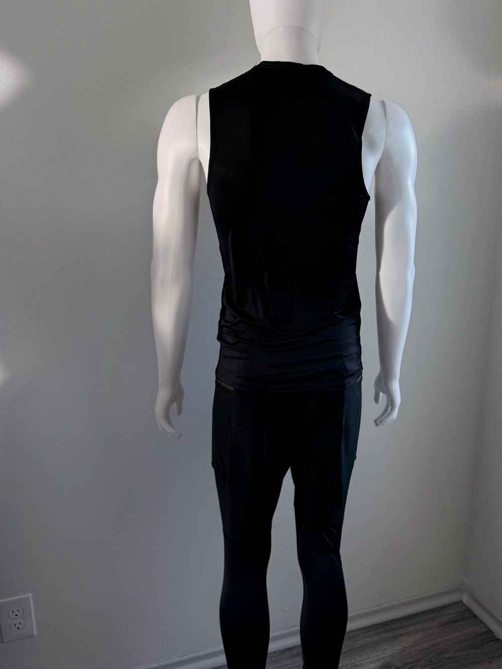 Nike Black Seamless Stretch Brief - Picture 2 of 6